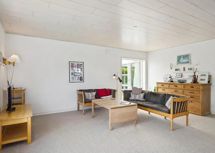 Holiday home Pet Friendly In *